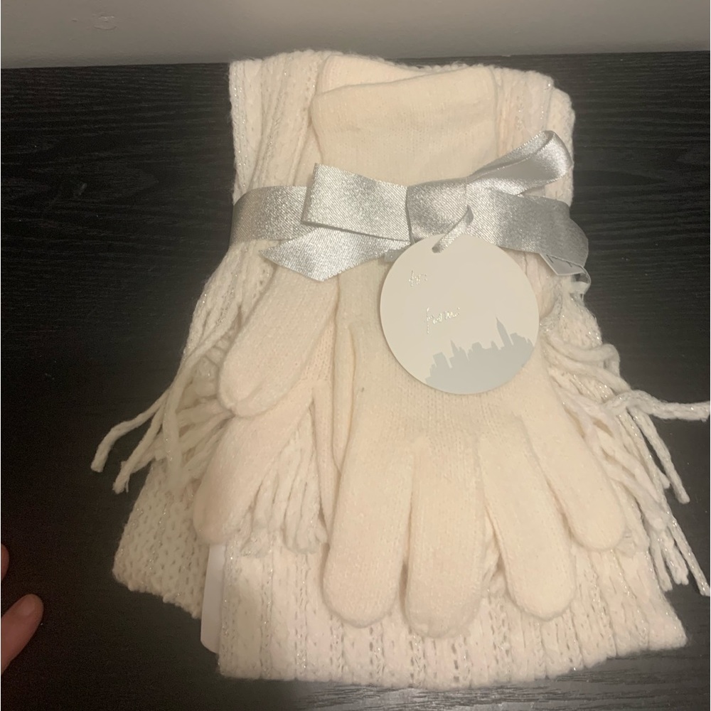 Scarf and Glove Gift set